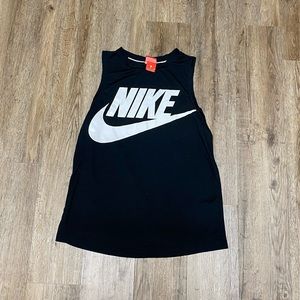Nike muscle tank